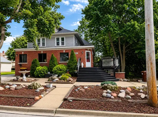 817 Blakely Street, Woodstock, IL 60098