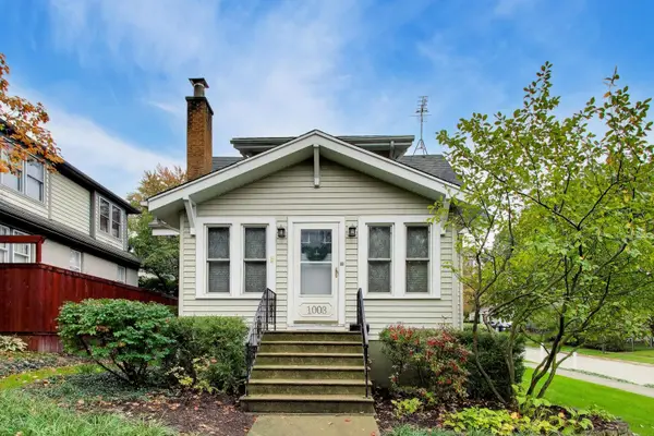 1003 Ash Street, St. Charles, IL 60174