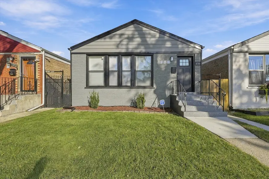 4541 S Leclaire Avenue, Chicago, IL 60638 - #2