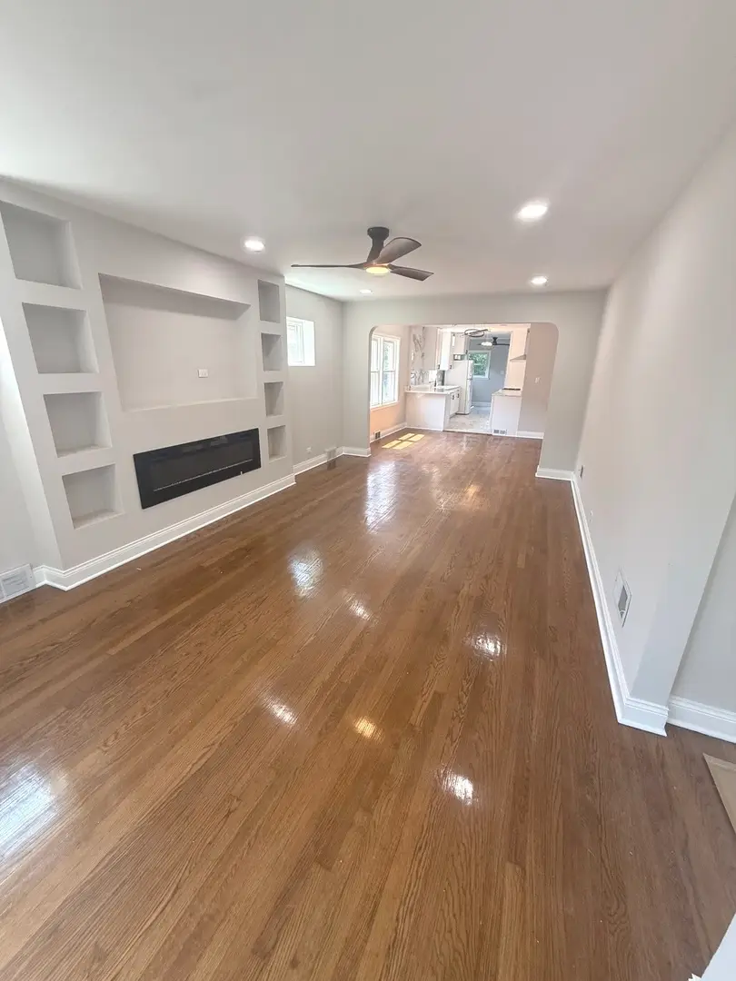 8926 S Paxton Avenue, Chicago, IL 60617 - #2