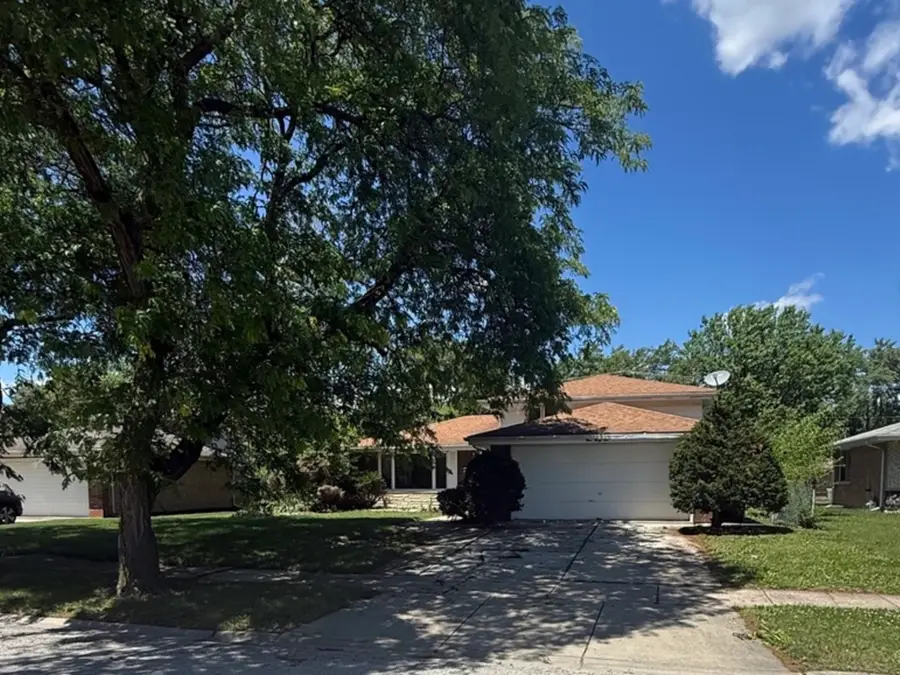 942 E 168th Street, South Holland, IL 60473 - #2