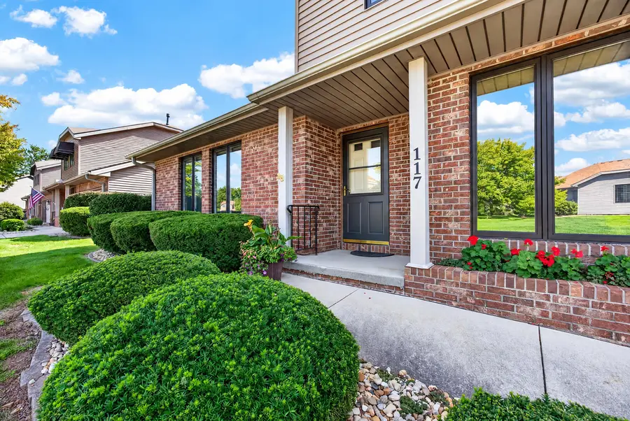 117 Manor Circle, Bloomington, IL 61704 - #2