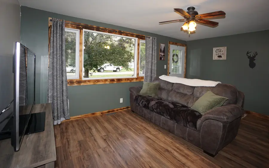 23 Liberty Boulevard, Machesney Park, IL 61115 - #3