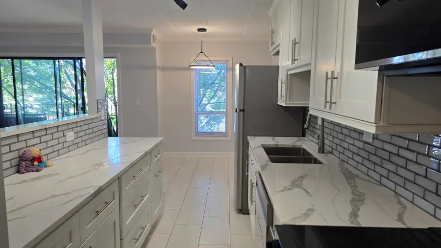 6330 Lincoln Avenue #4J, Morton Grove, IL 60053 - #3