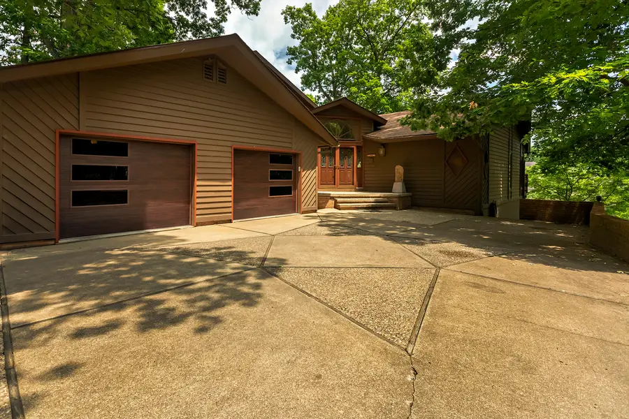 396 Lake Indian Hills Circle, Carbondale, IL 62902 - #2