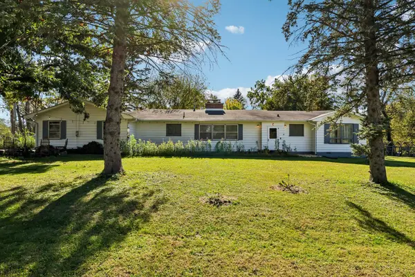 12302 Sunset Drive, Sycamore, IL 60178
