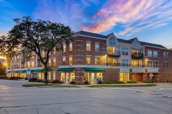 1800 Dewes Street #208, Glenview, IL 60025