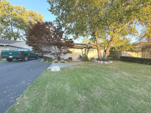47 Birch Street, Carpentersville, IL 60110