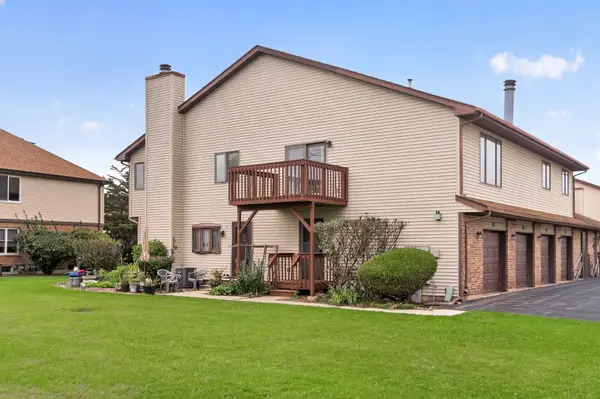 1802 Kennicott Court #1802, Sycamore, IL 60178