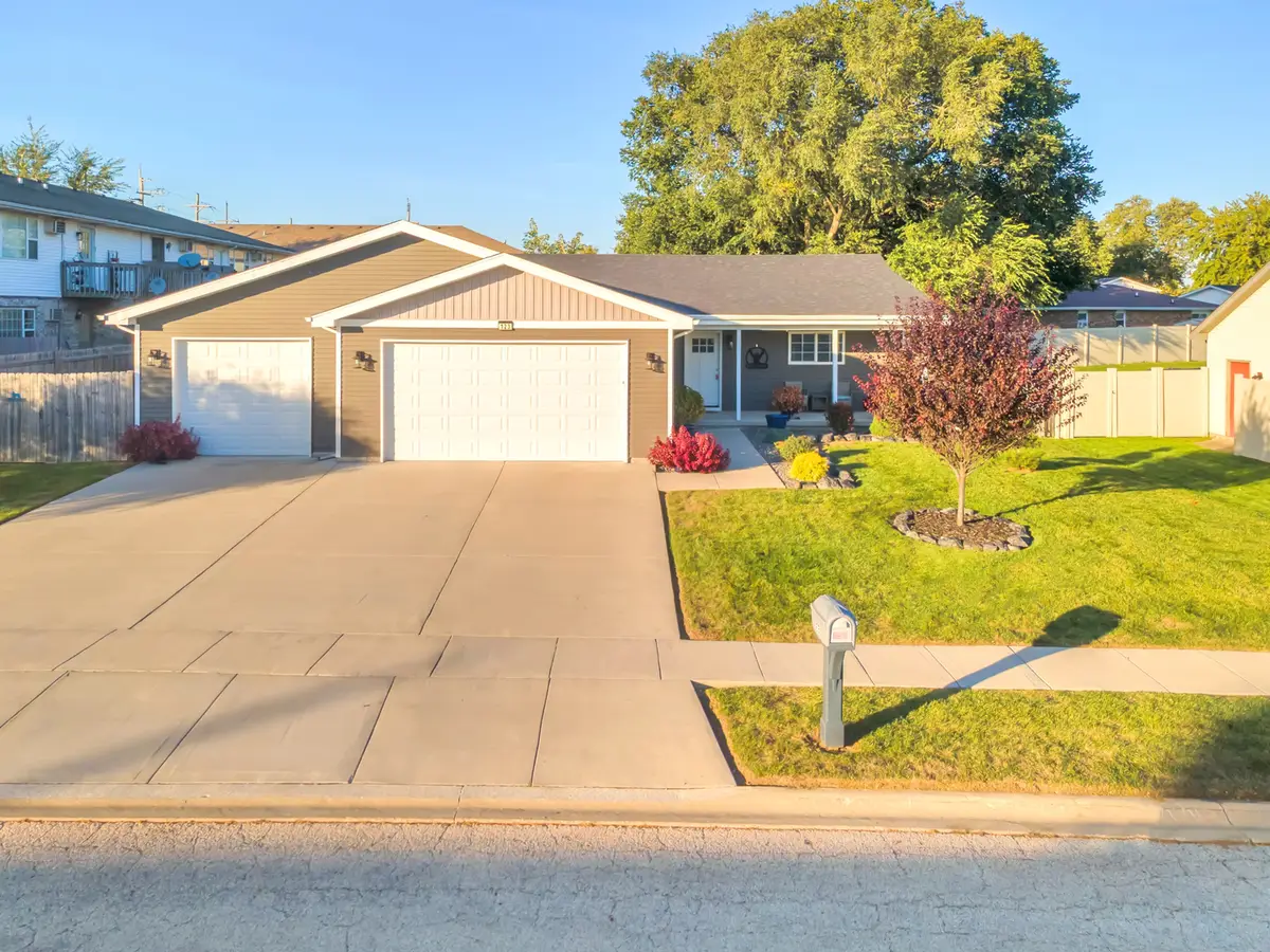 123 E First Street, Manteno, IL 60950 - #1