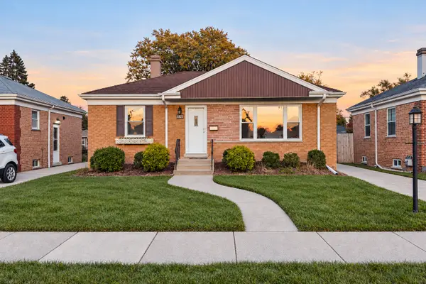 1821 Mayfair Avenue, Westchester, IL 60154