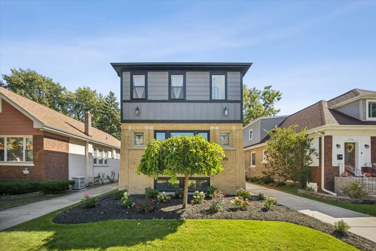 7048 26th Parkway, Berwyn, IL 60402 - #1