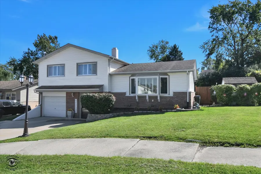 9101 Elm Circle, Hickory Hills, IL 60457 - #2