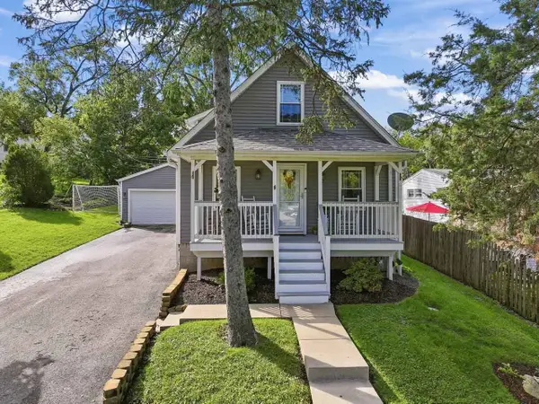 1206 Avery Avenue, Wheaton, IL 60187