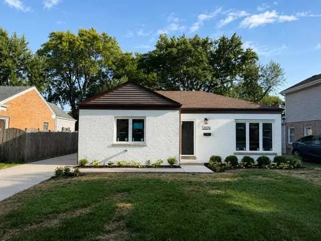 5809 W Main Street, Morton Grove, IL 60053 - #3