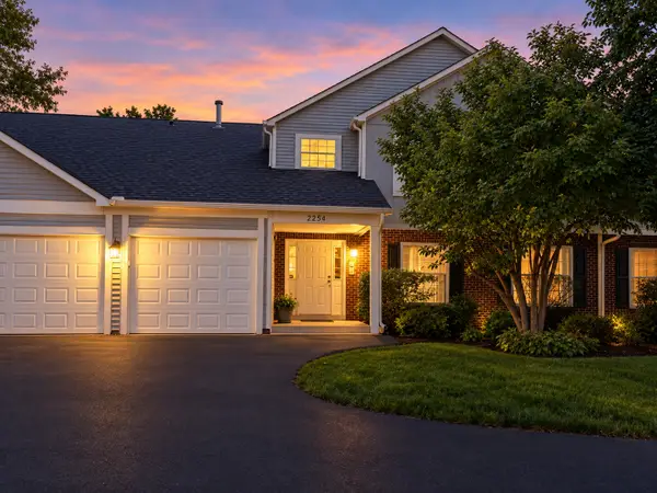 2254 Petworth Court #101A, Naperville, IL 60565