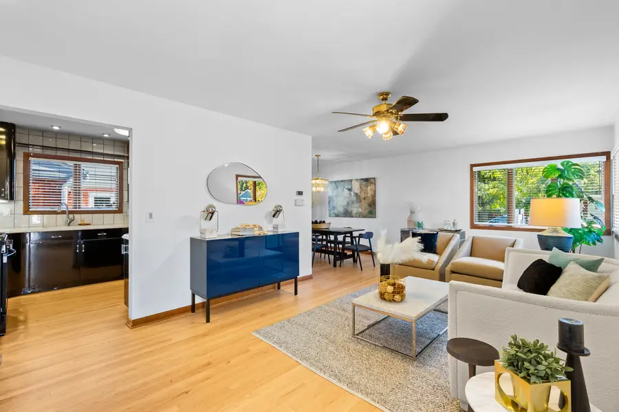 558 E Park Avenue, Elmhurst, IL 60126 - #2