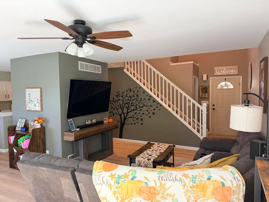 213 Oakwood Avenue #B, Oglesby, IL 61348 - #2