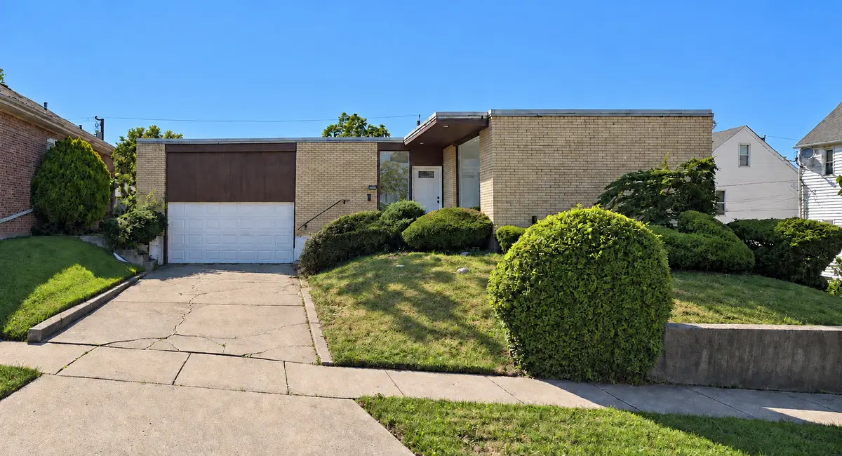 9324 S Forest Avenue, Chicago, IL 60619 - #1