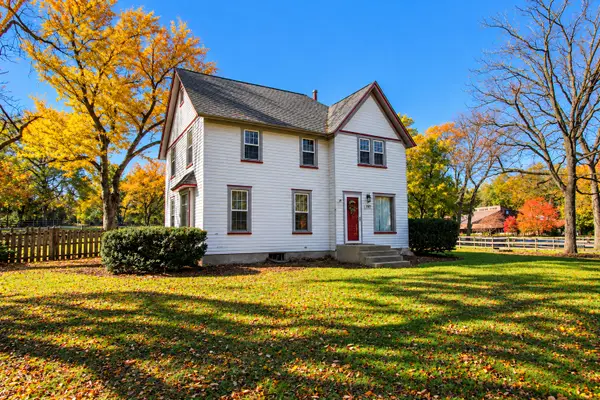 3017 Country Club Road, Woodstock, IL 60098