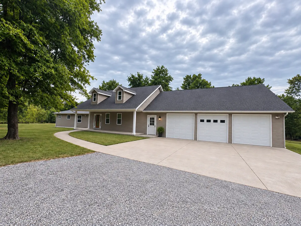 14052 Summer Road, Benton, IL 62812 - #1