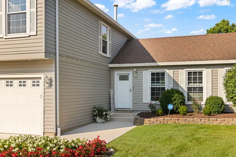 1901 Clydesdale Drive, Wheaton, IL 60189 - #3