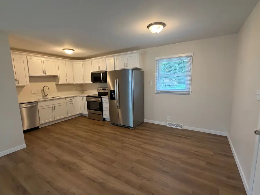 103 Gary Street, Rochelle, IL 61068 - #3