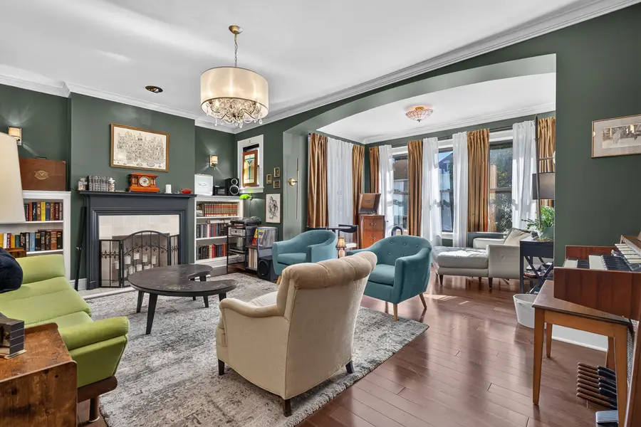 1252 W Winona Street #1, Chicago, IL 60640 - #2