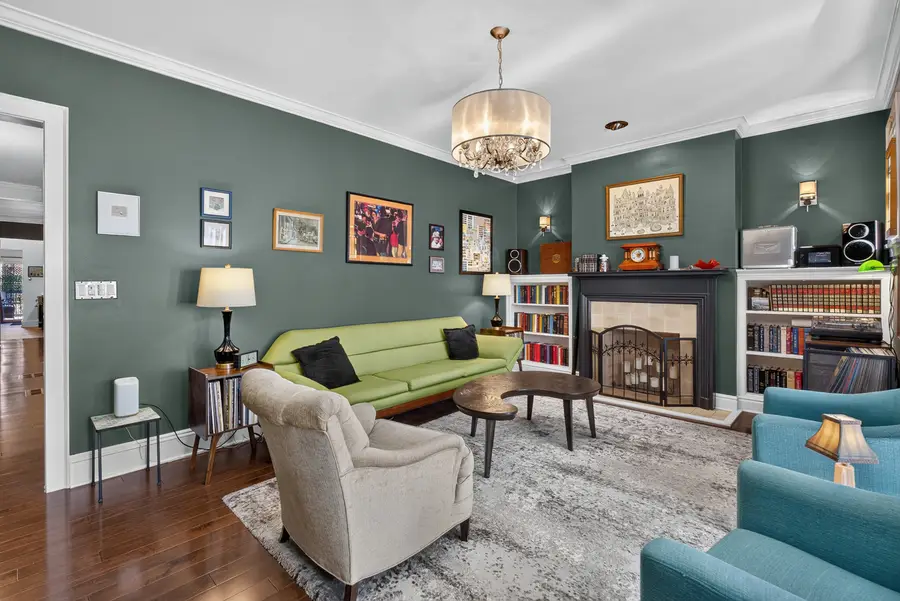 1252 W Winona Street #1, Chicago, IL 60640 - #3