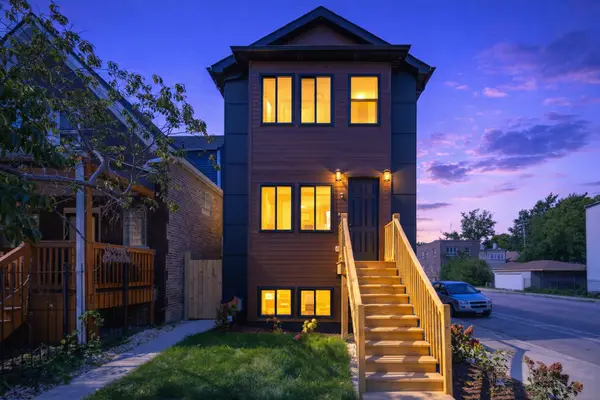 956 N Saint Louis Avenue, Chicago, IL 60651