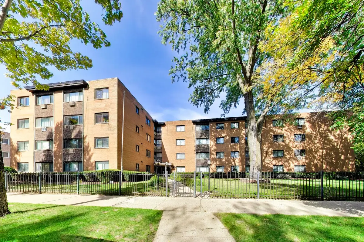 1600 W Greenleaf Avenue #102, Chicago, IL 60626 - #1