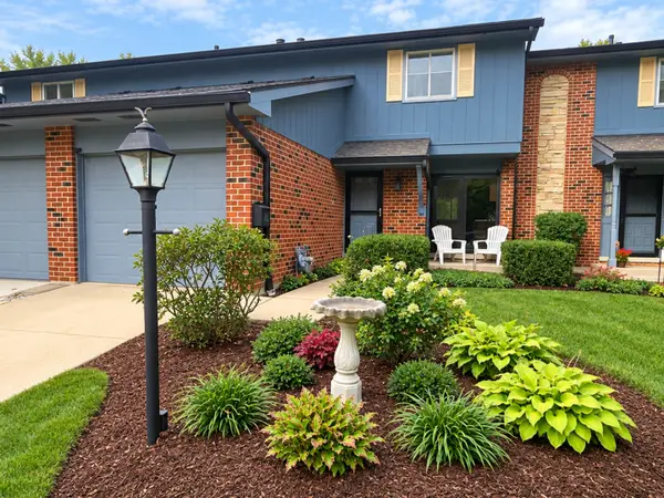 1251 Croydon Court, Wheaton, IL 60189