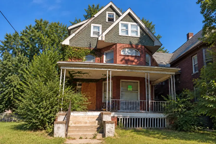 805 NE Perry Avenue, Peoria, IL 61603 - #2