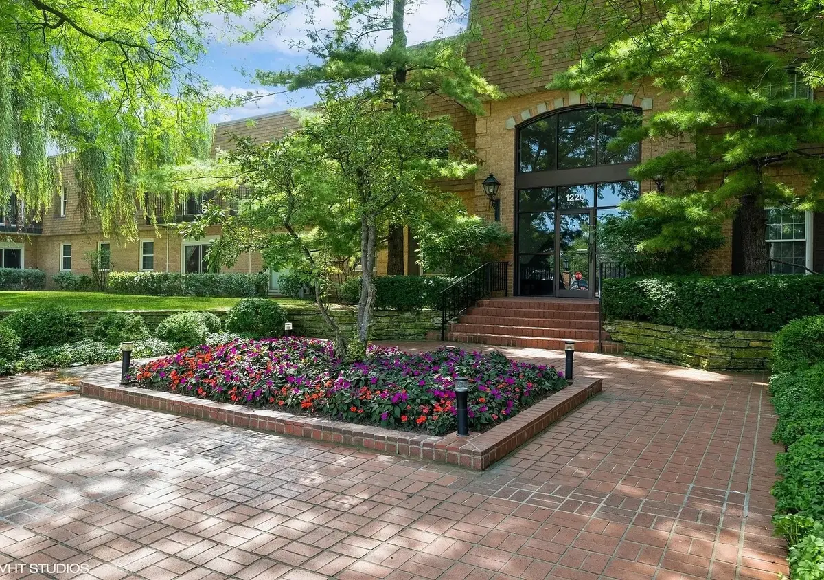 1220 Park Avenue #126, Highland Park, IL 60035 - #1