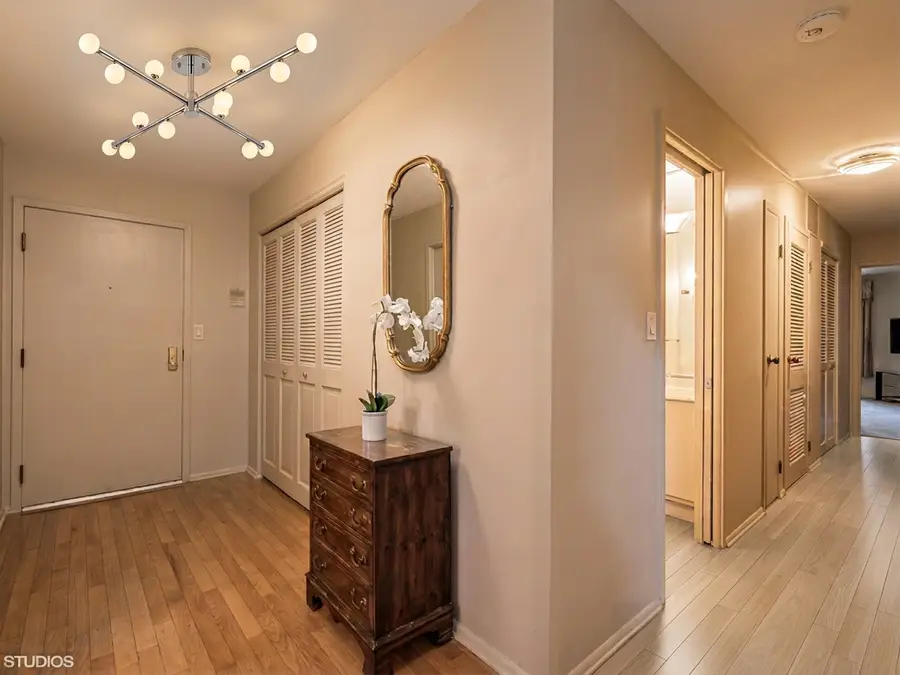 1220 Park Avenue #126, Highland Park, IL 60035 - #2