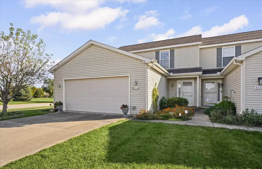 3901 Balmoral Drive, Champaign, IL 61822 - #3
