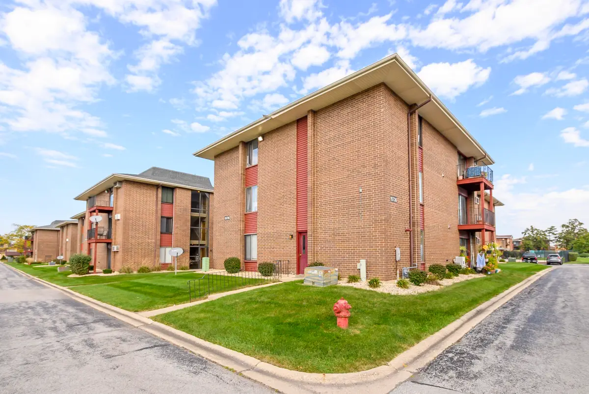 15736 Terrace Drive #R02, Oak Forest, IL 60452 - #1