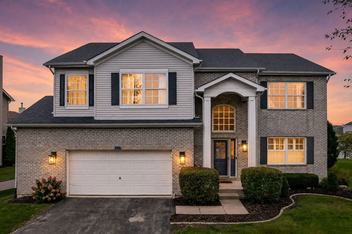 737 Oakwood Street, Minooka, IL 60447 - #1