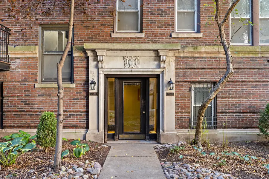 3648 N Pine Grove Avenue #3J, Chicago, IL 60613 - #2