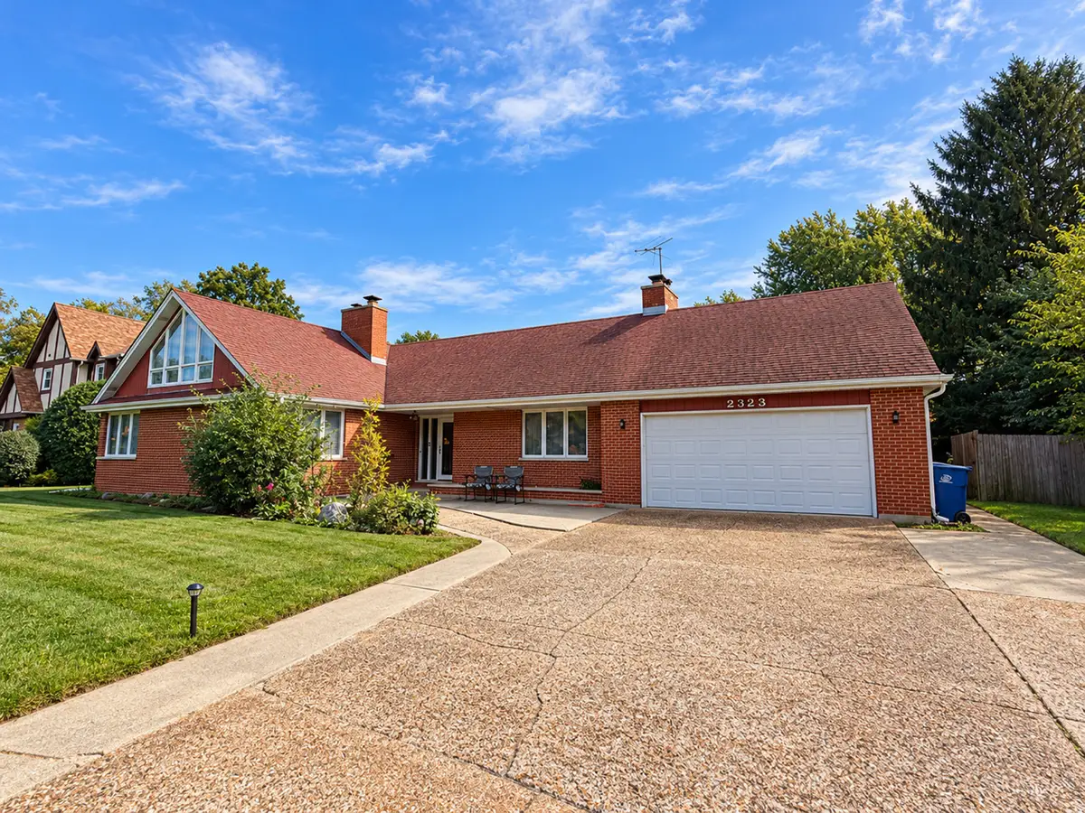2323 N Sheridan Road, Waukegan, IL 60087 - #1
