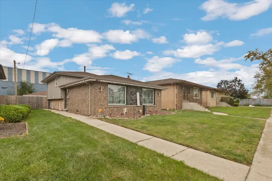 14110 S Bensley Avenue, Burnham, IL 60633 - #2