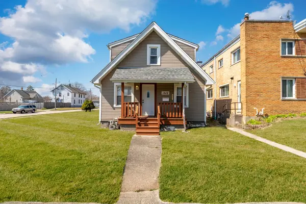 1448 Hervey Avenue, North Chicago, IL 60064