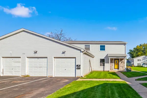 1312 S Glen Circle #D, Aurora, IL 60506