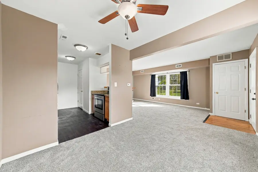 1312 S Glen Circle #D, Aurora, IL 60506 - #3