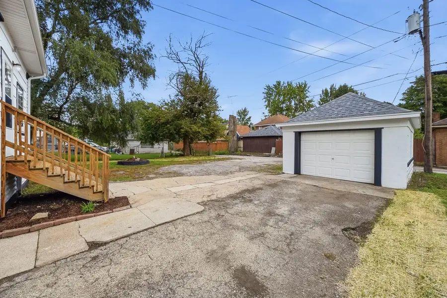 602 Whitley Avenue, Joliet, IL 60433 - #3