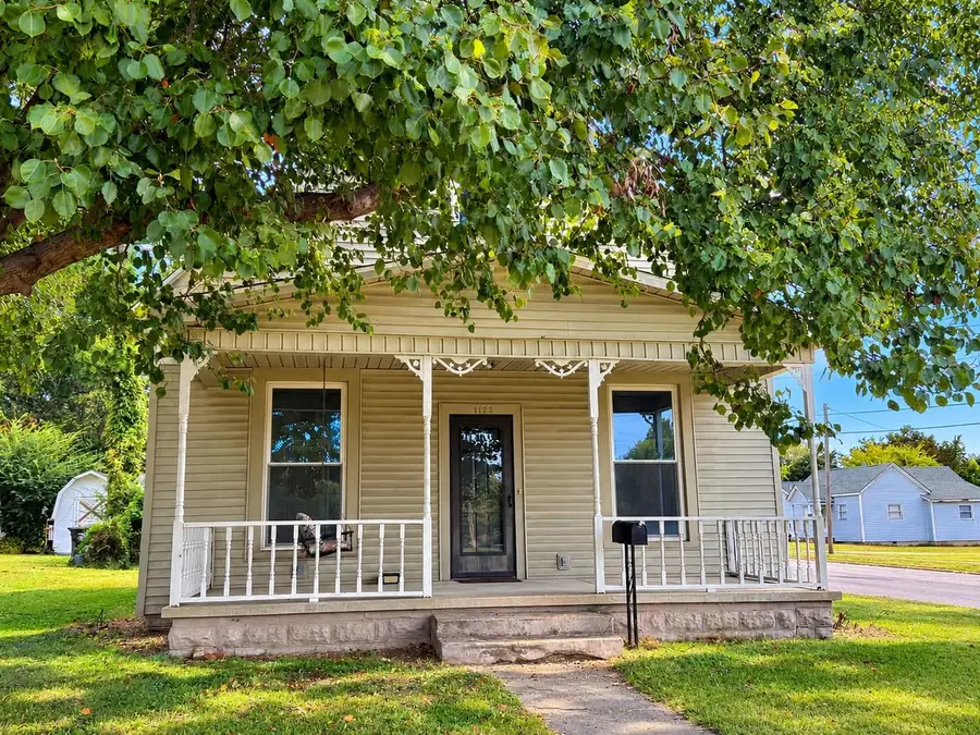 1123 Metropolis Street, Metropolis, IL 62960 - #2