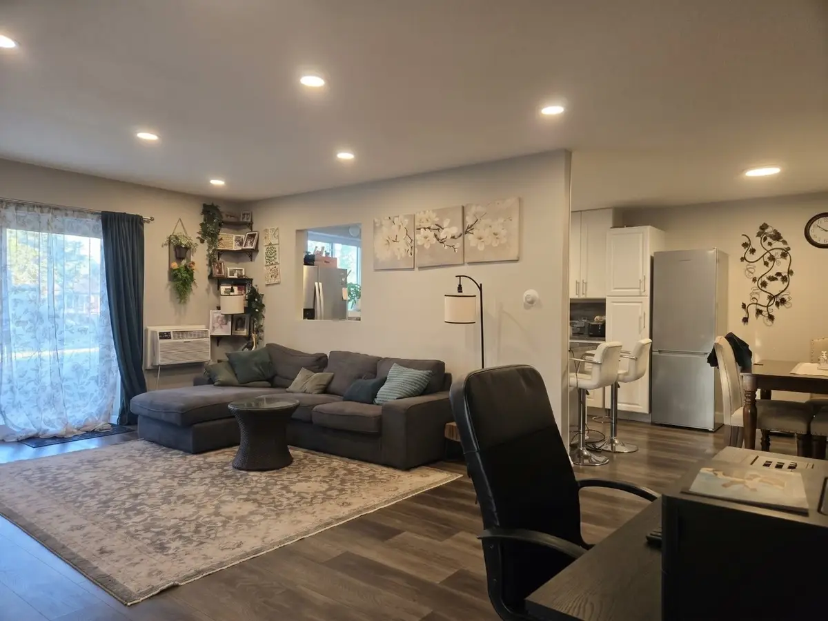 290 N Westgate Road #100, Mount Prospect, IL 60056 - #1