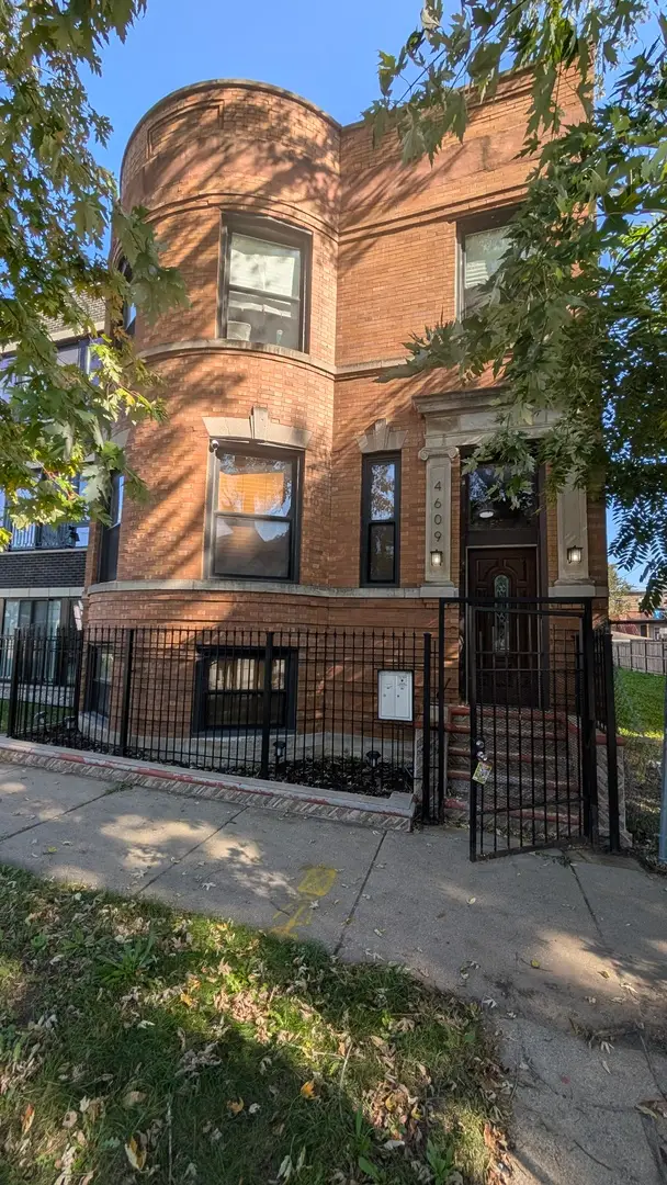 4609 S Langley Avenue, Chicago, IL 60653 - #1