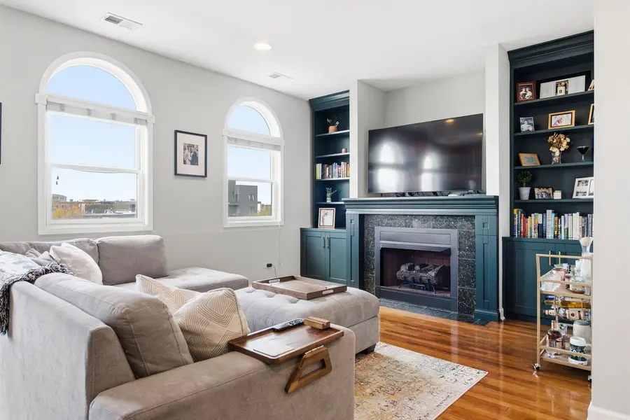 523 N Racine Avenue #4, Chicago, IL 60642 - #3