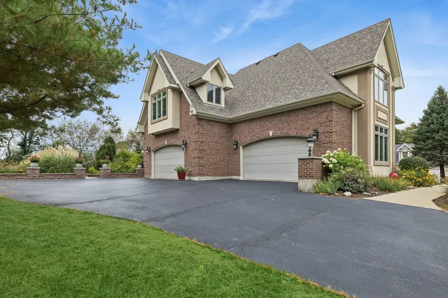6 Fawn Ridge Drive, Oakwood Hills, IL 60013 - #2